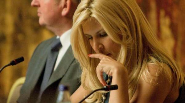 elena udrea emil boc a reusit sa salveze romania