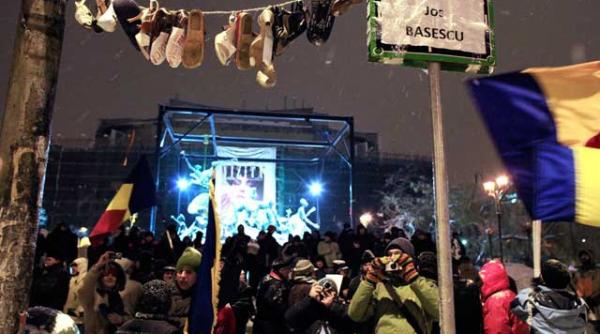 reactiile analistilor politici dupa demisia lui emil boc