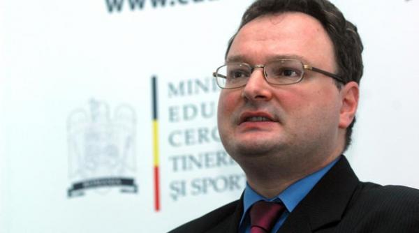 catalin baba si a facut nevasta doctor peste rand