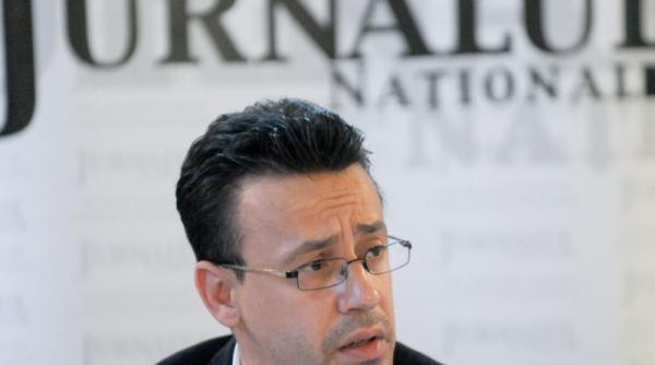 s au schimbat hotii cu prostii