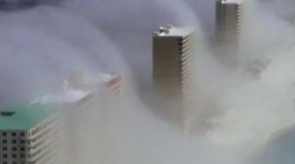 imagini impresionante valuri de nori care arata ca un tsunami puternic pe coasta floridei