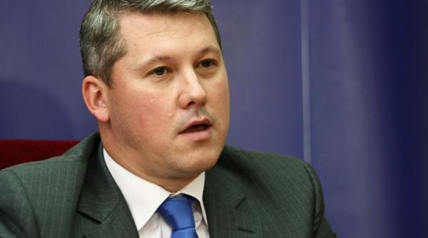 predoiu a convocat la guvern comandamentul pentru situatii de urgenta