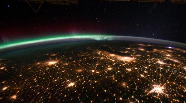 cum se vede aurora boreala de pe statia spatiala internationala video