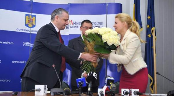 udrea la predarea mandatului am reusit sa demonstrez ca pot munci la fel de bine si mult ca un barbat