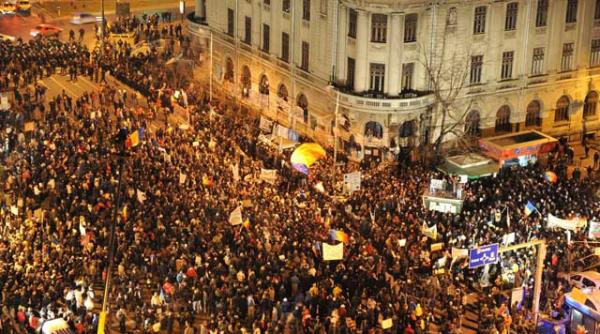 e romania e tara noastra ne am saturat de politica voastra