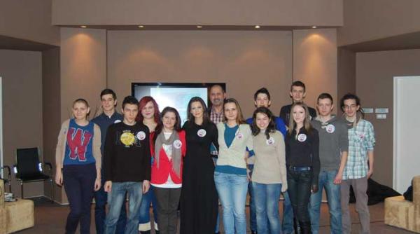 20 de tineri au fost desemnati ambasadori ai brand ului intact