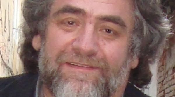 codul rosu 18 ani 5 luni si 16 zile