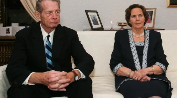 familia regala trimite lemne in ajutorarea sinistratilor