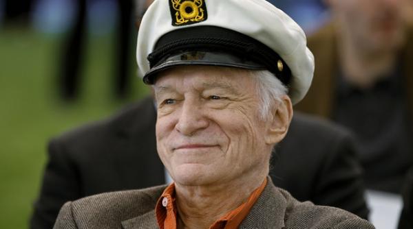 hugh hefner este filantropul anului