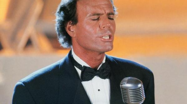 julio iglesias ajunge in romania cu 2012 world tour