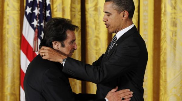 al pacino a fost decorat de barack obama cu medalia nationala pentru arte