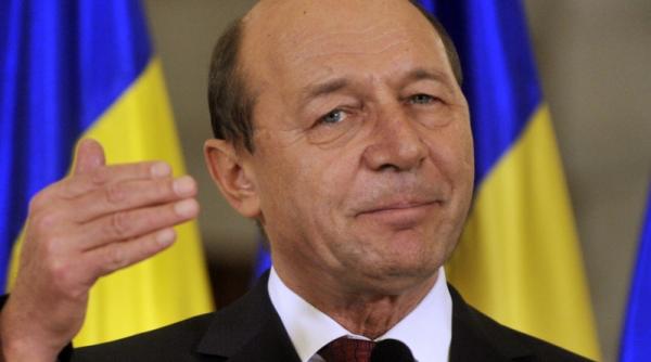 cum va ramane basescu in istorie profil reuters un presedinte acuzat de injurii rasiale si nepotism fiica sa a ajuns din cluburile de noapte in parlamentul european