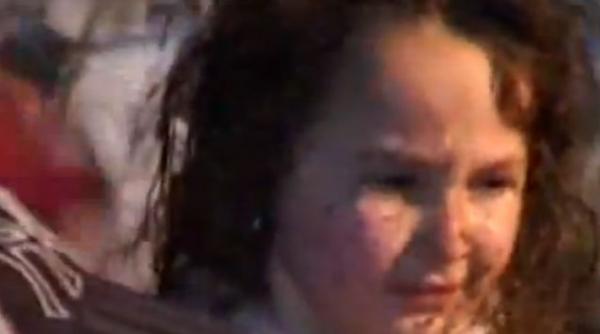 video o fetita de cinci ani salvata in mod miraculos dupa ce o avalansa i a ucis parintii