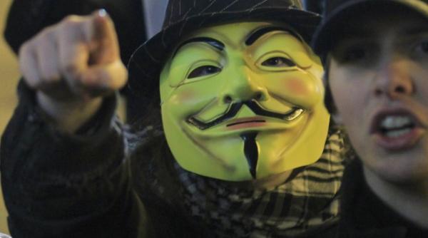 ziua indragostitilor marcata de anonymous vezi ce site uri au atacat astazi hackerii