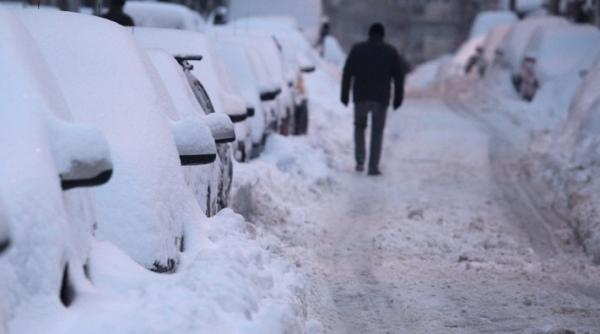 primarul oprescu a cerut deszapezirea strazilor laterale din capitala vezi zonele prioritare