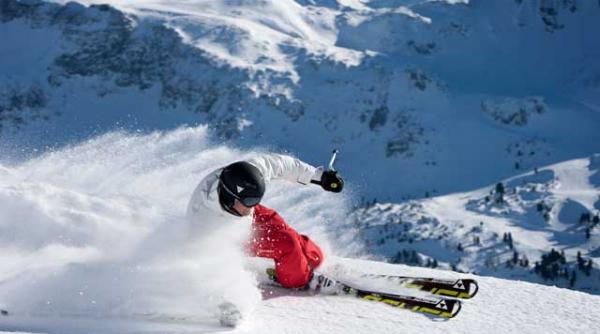 week end plin de zapada la piatra