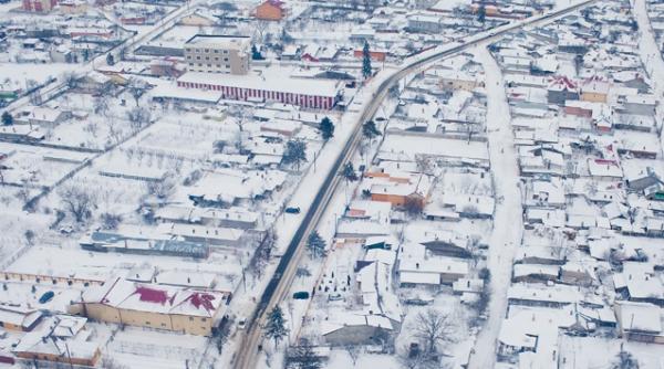 romania inghetata mechel a oprit doua combinate in lipsa meteriei prime in buzau infractorii fura stalpii de electricitate cazuti