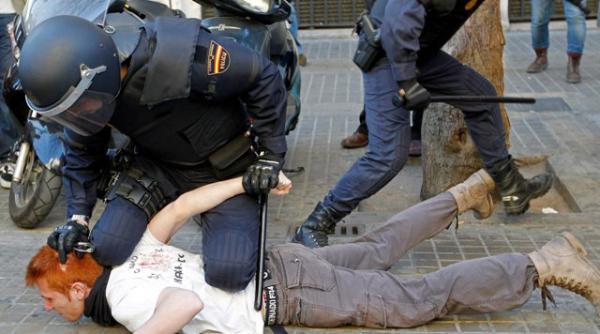 incidente violente in orasul spaniol valencia la protestele fata de austeritatea bugetara