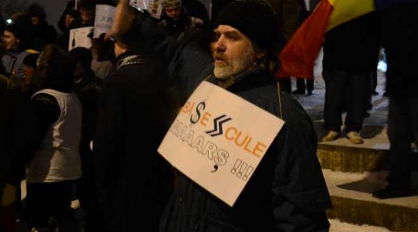 piata universitatii base primavara vine dar vine fara tine