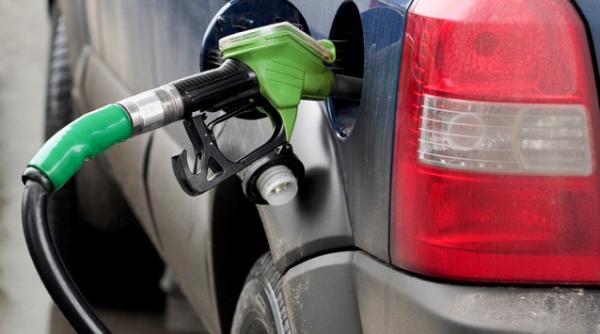 dupa petrom si rompetrol a crescut preturile carburantilor