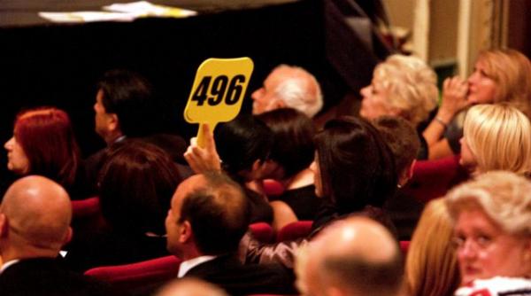 imobile ra apps scoase la vanzare afla cand incep licitatiile la apartamente hoteluri terenuri si cat e taxa de participare