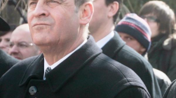 laszlo tokes propune interdictii de intrare in ardeal si transilvania afla pentru cine