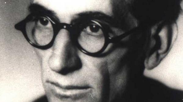 un vagabond de geniu care nu poate fi invins