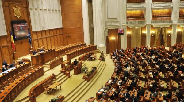 legea lustratiei adoptata de camera deputatilor vezi cui i se vor limita drepturile timp de 5 ani