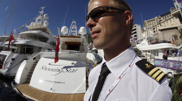 oamenii bogati tind sa incalce mai des codul rutier sa fure mai mult si sa minta mai des