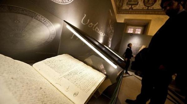 vaticanul isi dezvaluie secretele zeci de documente expuse public pentru prima data in istorie