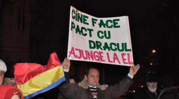 in doar cateva zile o mana de oameni au reusit sa tulbure aroganta detinatorilor puterii si sa i puna cel putin pe ganduri daca nu pe fapte