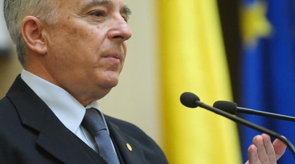 isarescu si cele mai incapatanate banci trebuie sa scada dobanzile