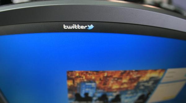 twitter vinde datele utilizatorilor pentru a fi folosite in strategii de marketing