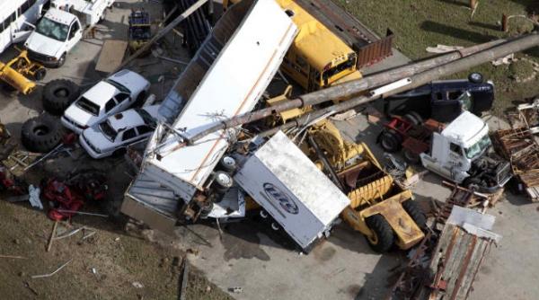 bilantul tornadelor care au lovit centrul sua a ajuns la 37 de morti