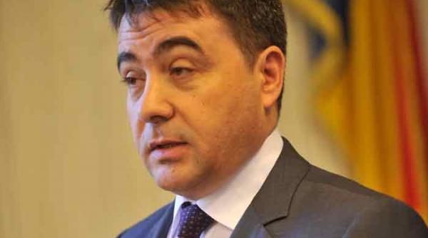 fuia ministrul modificarilor genetice legat de traficul de arme