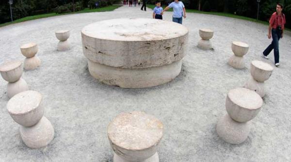 de ce au refuzat romanii donatia ertegun de 30 de milioane de euro