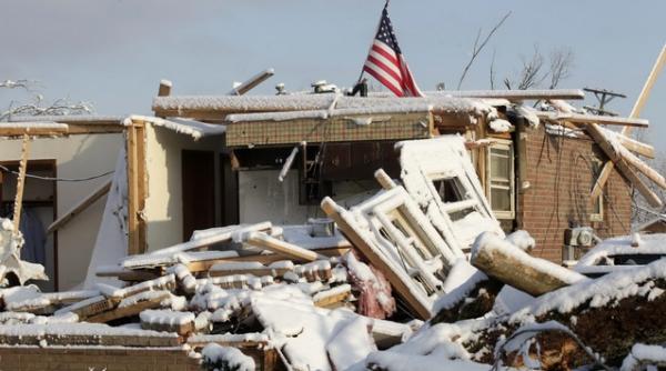 dupa tornada mai multe orase americane sunt acoperite acum de zapada galerie foto