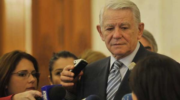 teodor melescanu a renuntat la calitatea de senator
