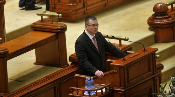 ungureanu dezinteresat de regulile democratiei