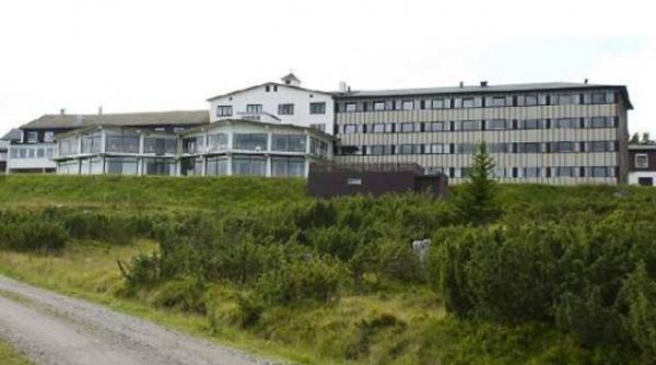 cum l a ucis romanul cosmin chitu prin google translate pe directorul scolii din norvegia