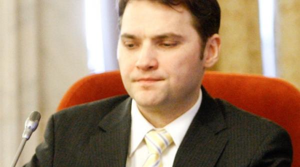 dan sova destituit din functia de purtator de cuvant al psd ponta l a trimis la muzeul holocaustului