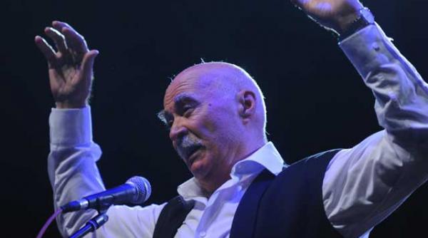 de senzatie maneaua lui tudor gheorghe cu orga electronica video