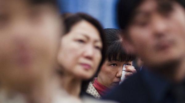 peste 30 000 de japonezi si au luat viata anul trecut vezi ce i a impins pe niponi sa se sinucida intr un ritm uluitor