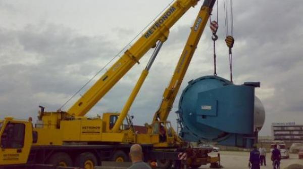 accident la combinatului metalurgic din otelu rosu unul dintre cuptoare s a fisurat provocand daune materiale