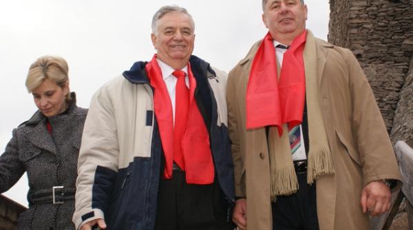 delir pe cetatea devei primarul unpr al devei si a anuntat candidatura la consiliul judetean la peste 1 000 de metri