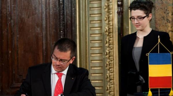 ungureanu ataca dur olanda vom cere consiliu european extraordinar extrema dreapta tine ostatica guvernarea in olanda