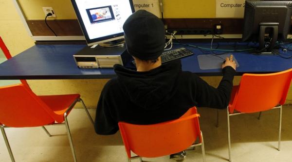 cum poti scrie mail uri dupa moarte citeste o poveste sinistra despre corespondenta electronica a unui englez decedat