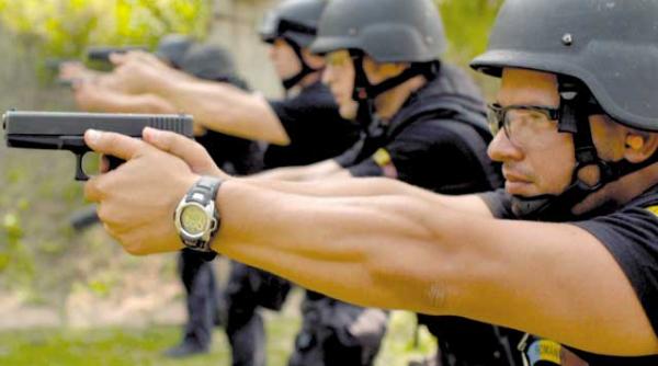 documentare discovery la moscova varsovia si bucuresti politisti de elita