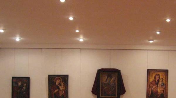 fecioarele inlacrimate ale transilvaniei