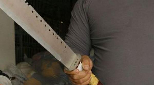 fost viceprimar din mehedinti si fratele sau atacati cu sabii si topoare